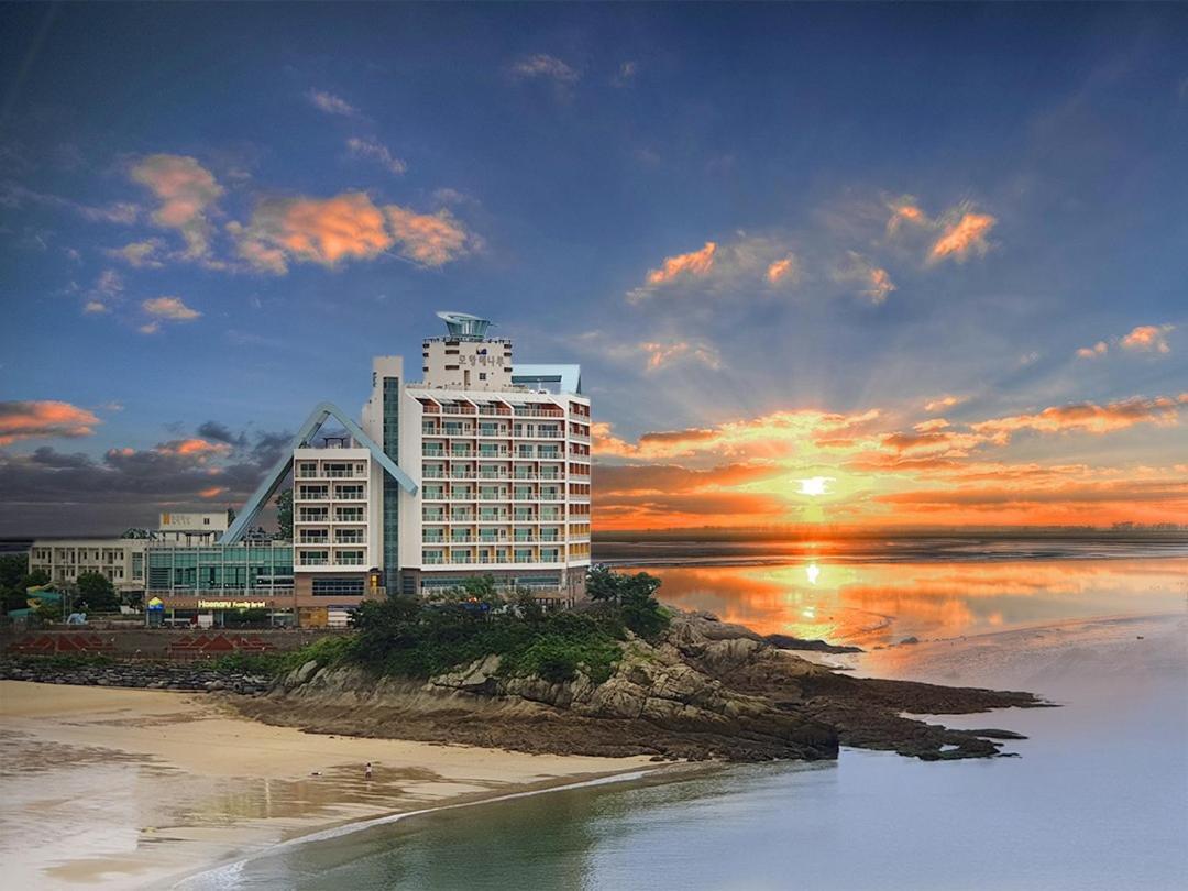 Mohang Haenaru Family Hotel Buan Ngoại thất bức ảnh