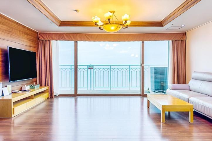 Mohang Haenaru Family Hotel Buan Phòng bức ảnh