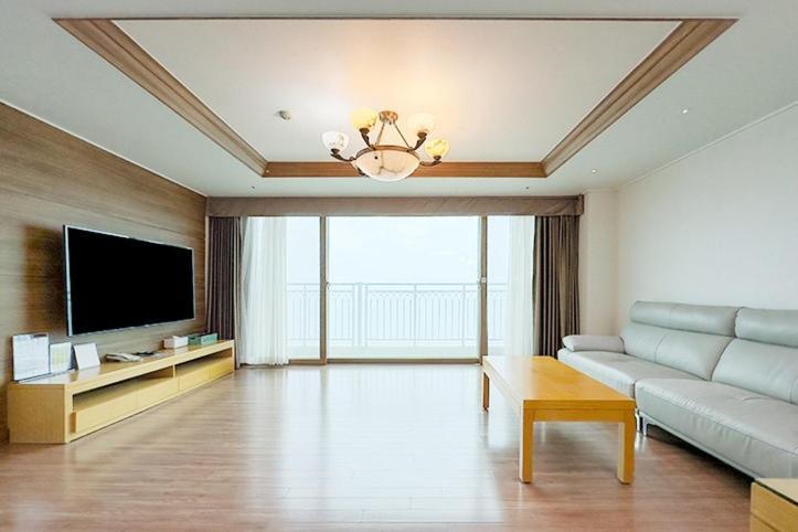 Mohang Haenaru Family Hotel Buan Phòng bức ảnh