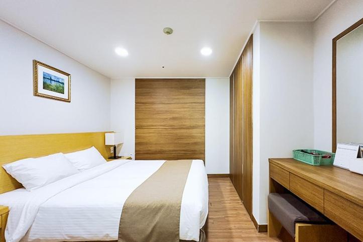 Mohang Haenaru Family Hotel Buan Phòng bức ảnh