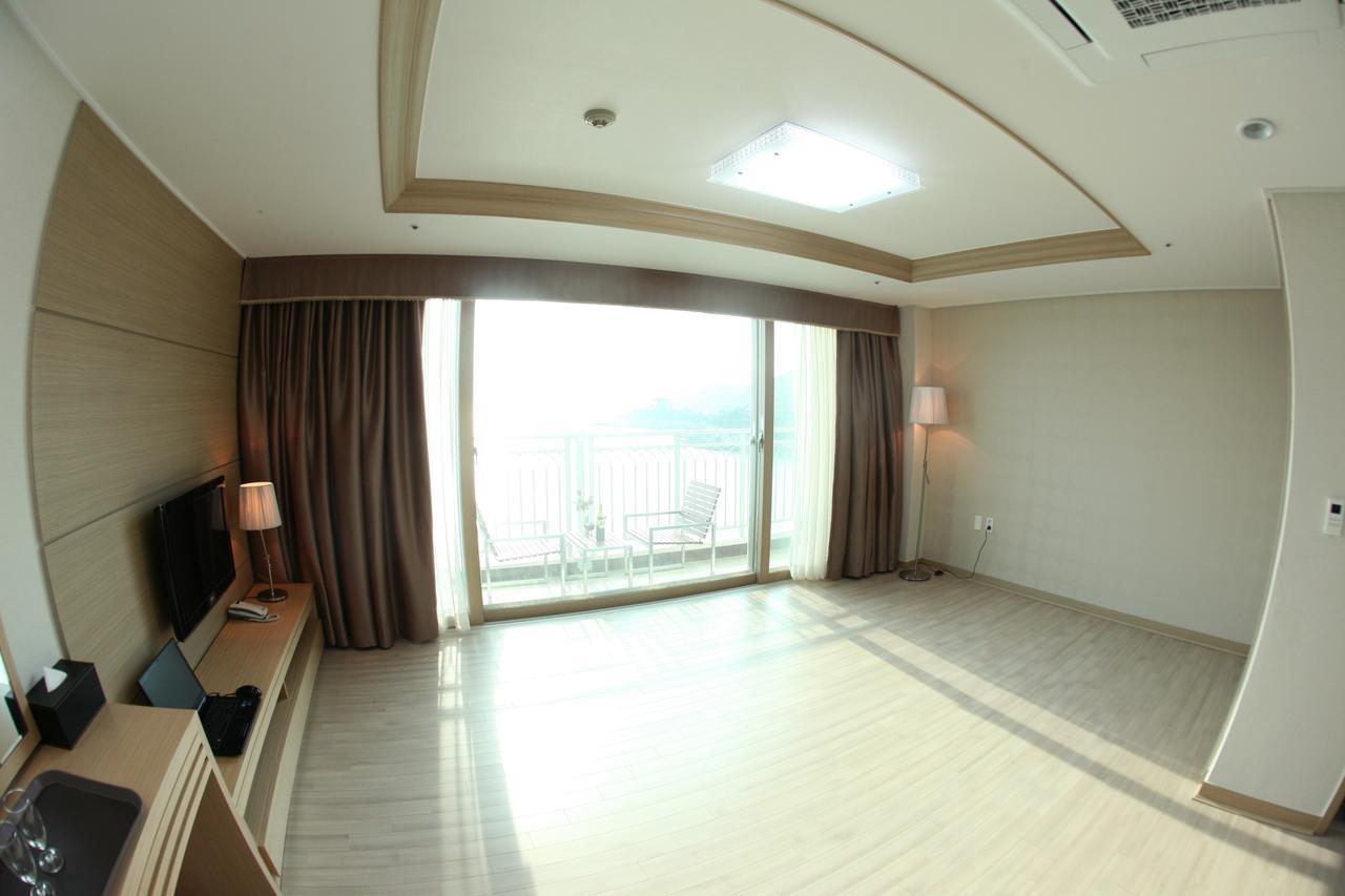 Mohang Haenaru Family Hotel Buan Ngoại thất bức ảnh